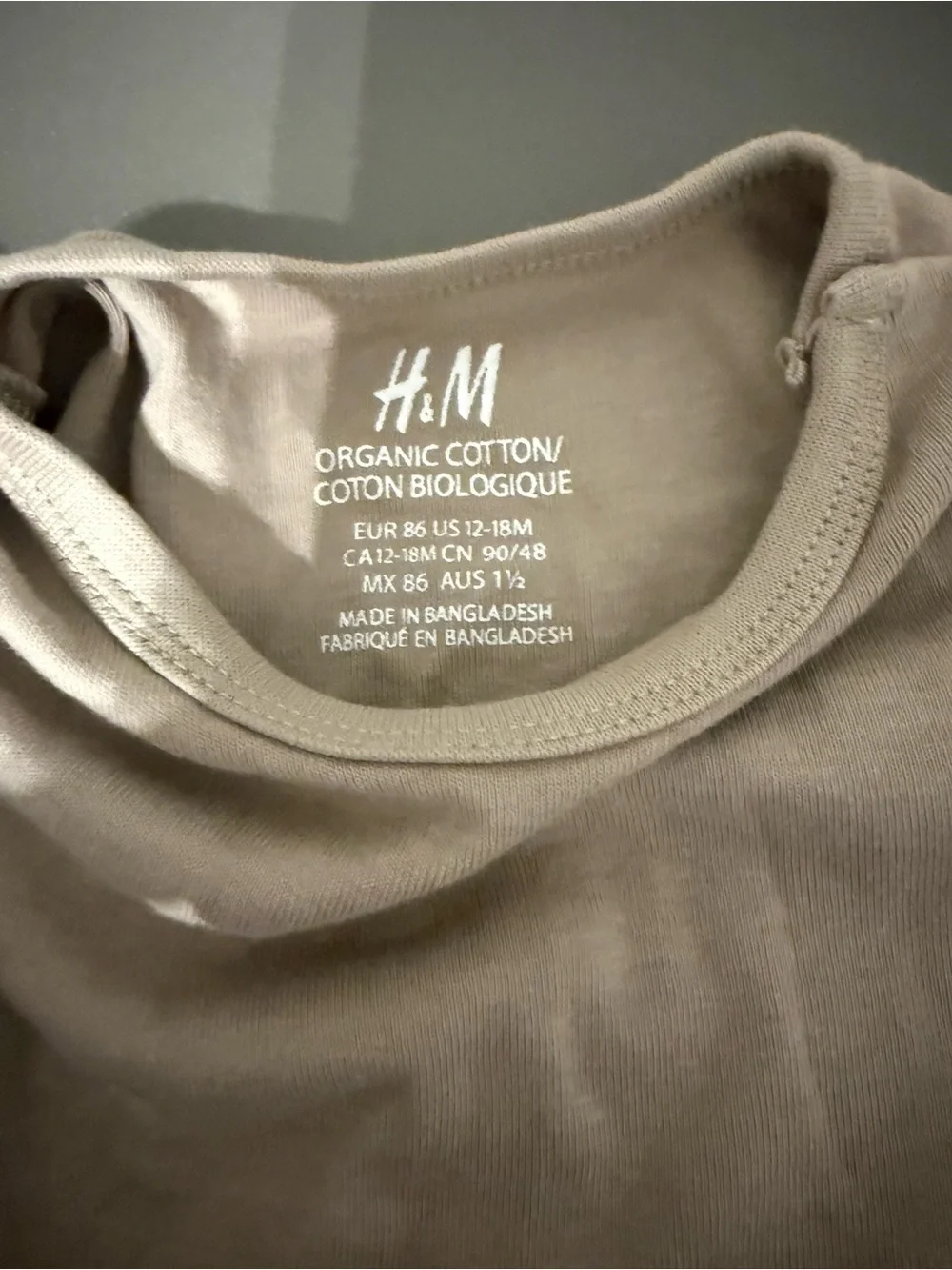 H&M-Kids Long-Sleeve One-Piece Bodysuit in Light Taupe-Size 12/18 months